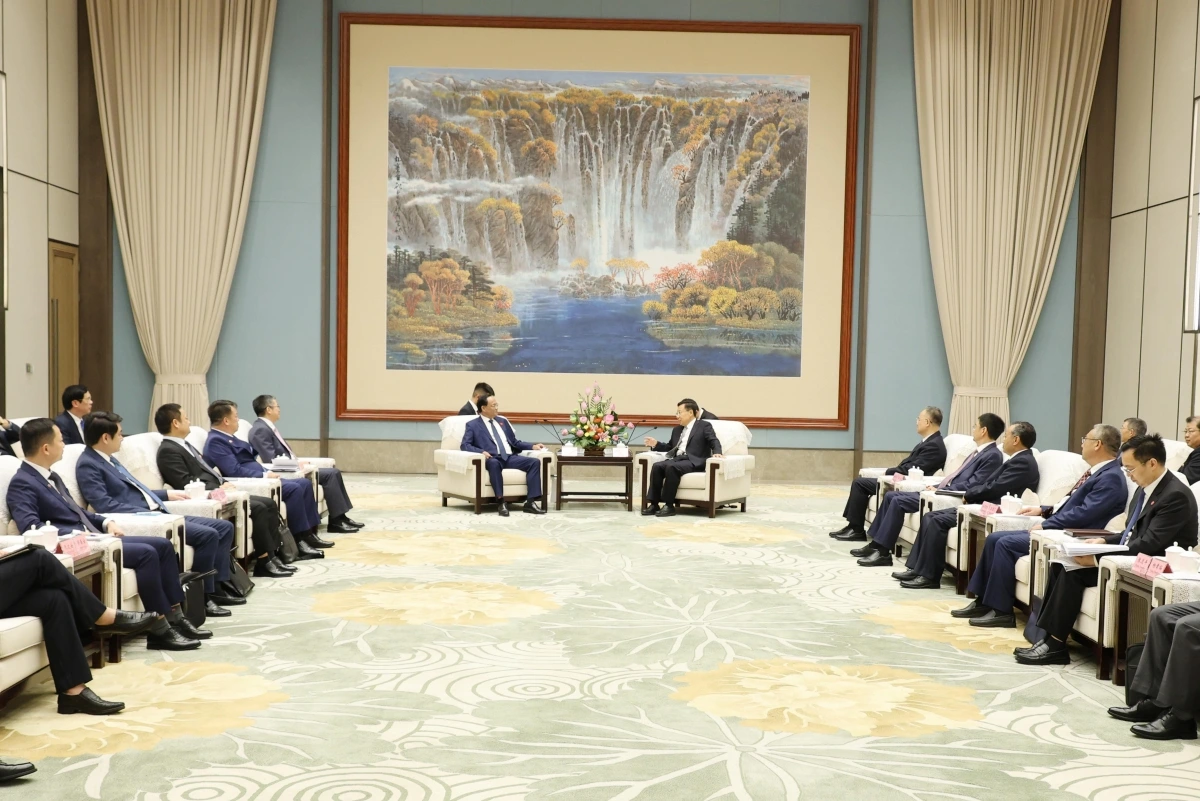 Quang cảnh buổi làm việc
