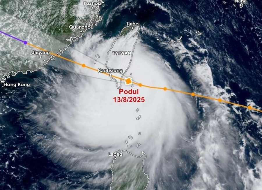 Dự báo đường đi của bão Podul. Ảnh: Zoom Earth, JTWC.