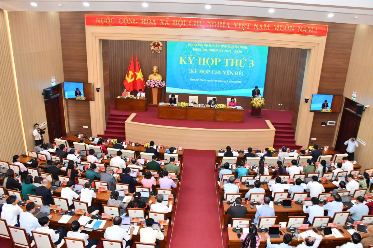 Quang cảnh kỳ họp