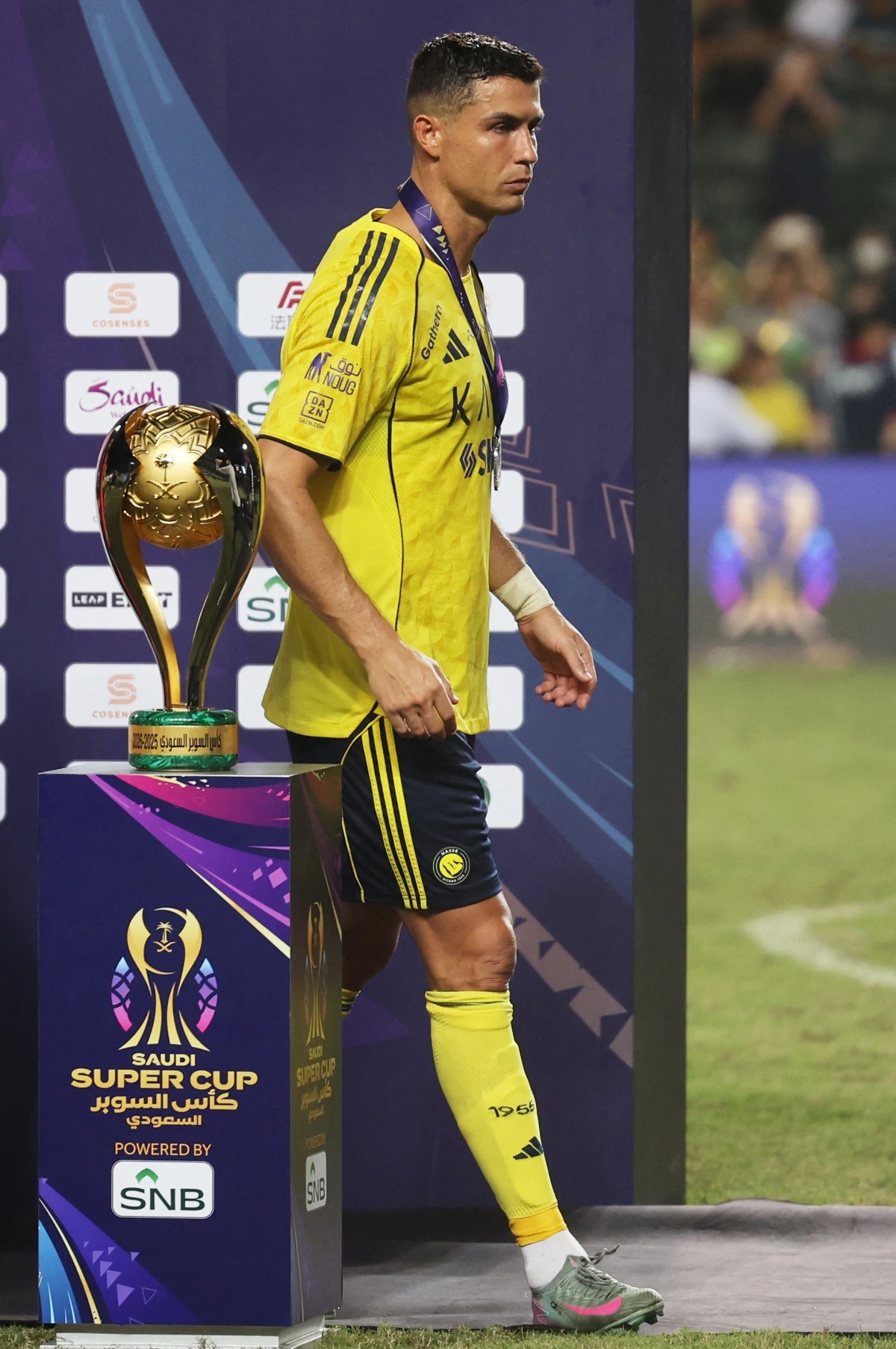 Ronaldo lại lỡ cơ hội giành danh hiệu cùng Al Nassr (Ảnh: Reuters).