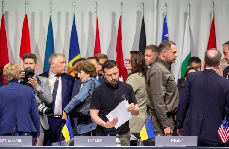 Tổng thống Ukraine Volodymyr Zelensky tại Hội nghị thượng đỉnh về hòa bình ở Thụy Sĩ ngày 16/6/2024. Ảnh: Reuters