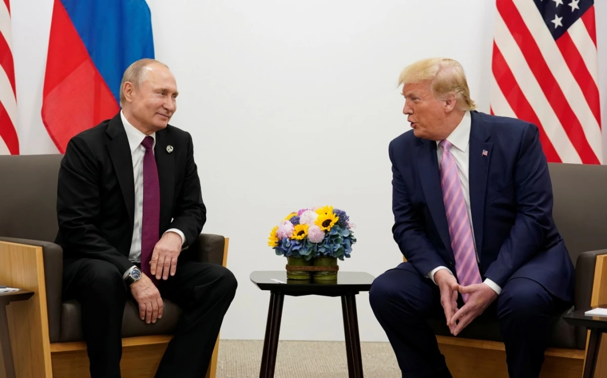 Ông Putin (trái) và ông Trump (phải). Ảnh: Reuters