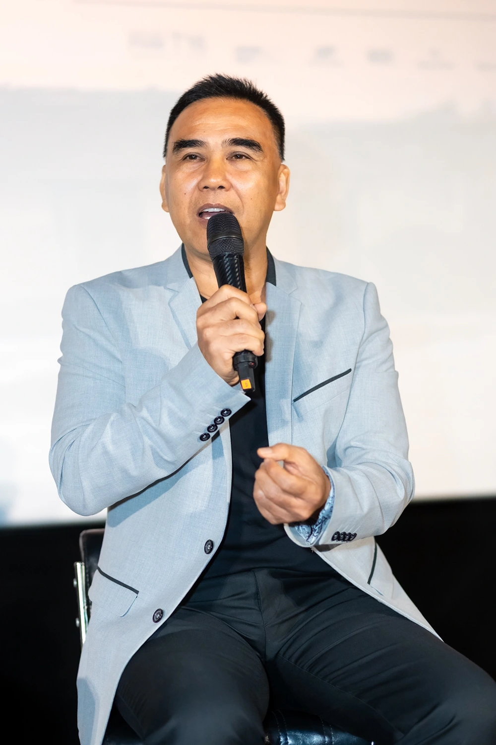 MC Quyền Linh
