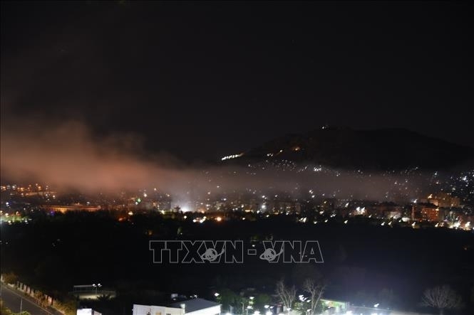 Khói bốc lên sau vụ không kích của Israel xuống thủ đô Damascus, Syria ngày 3/5/2025. (Ảnh minh họa: TTXVN)