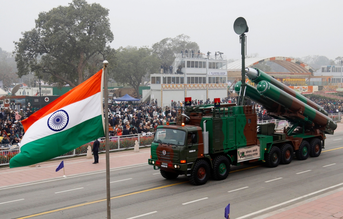 Với công nghệ siêu vượt âm, tên lửa BrahMos không chỉ nâng cao uy tín quốc phòng mà còn trở thành mặt hàng xuất khẩu của Ấn Độ. Ảnh: RT