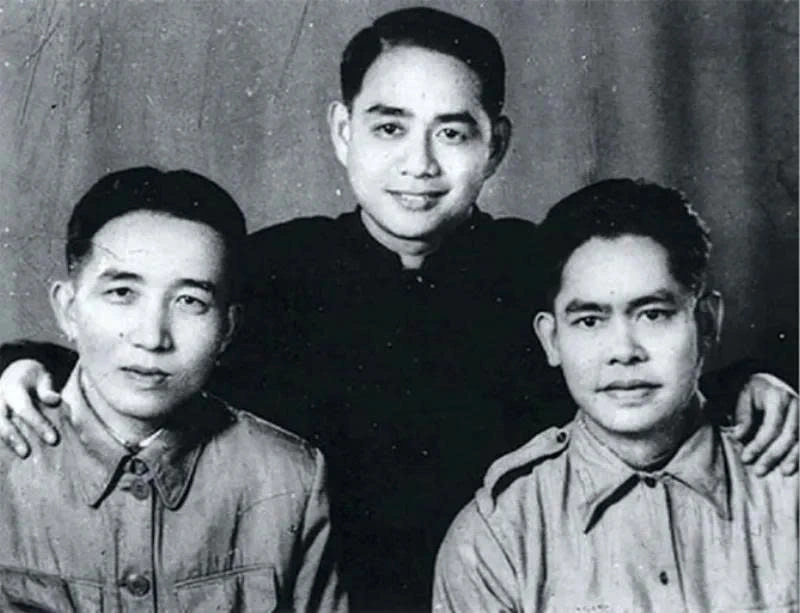Từ trái qua phải: ông Mai Văn Bộ, Lưu Hữu Phước, Huỳnh Văn Tiểng - những thanh niên trí thức Việt Nam những năm 40 của thế kỷ trước. (Ảnh tư liệu”)