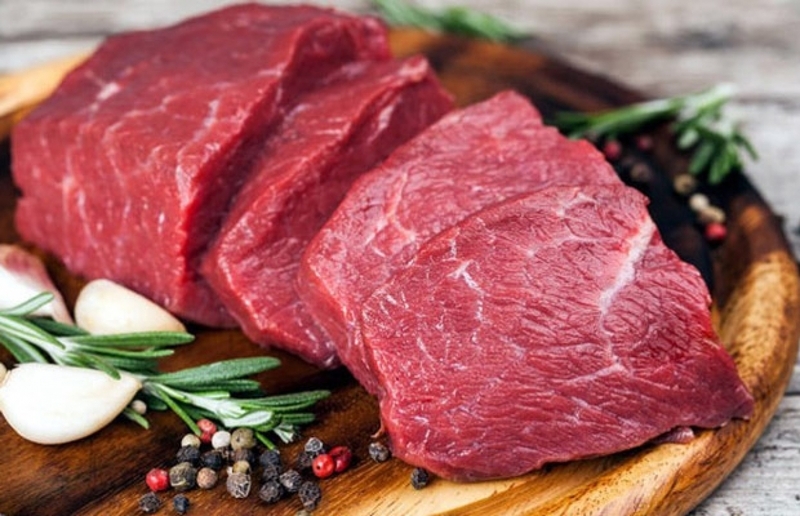 Thịt bò là loại thịt tươi rất giàu protein