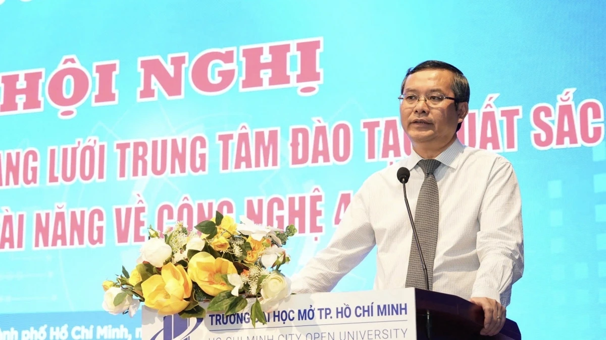 Thứ trưởng Bộ Giáo dục và Đào tạo Nguyễn Văn Phúc