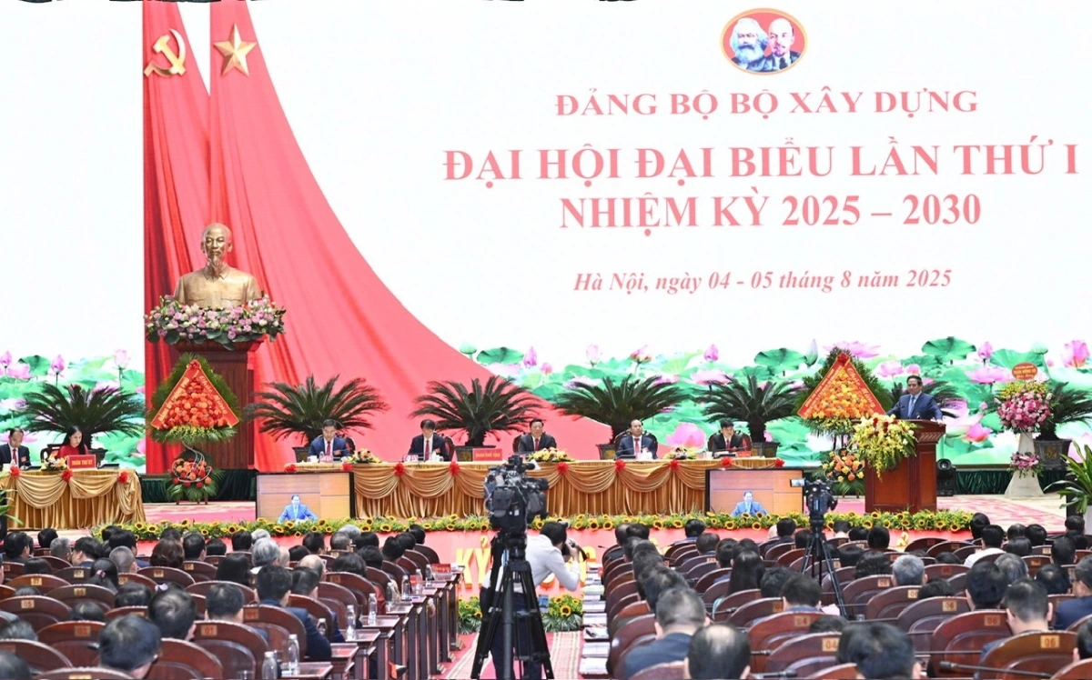 Thủ tướng Chính phủ Phạm Minh Chính phát biểu tại Đại hội Đại biểu Đảng bộ Bộ Xây dựng lần thứ I, nhiệm kỳ 2025-2030.