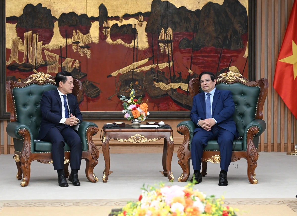 Thủ tướng Phạm Minh Chính hoan nghênh Phó Thủ tướng Saleumxay Kommasith cùng Đoàn sang thăm Việt Nam