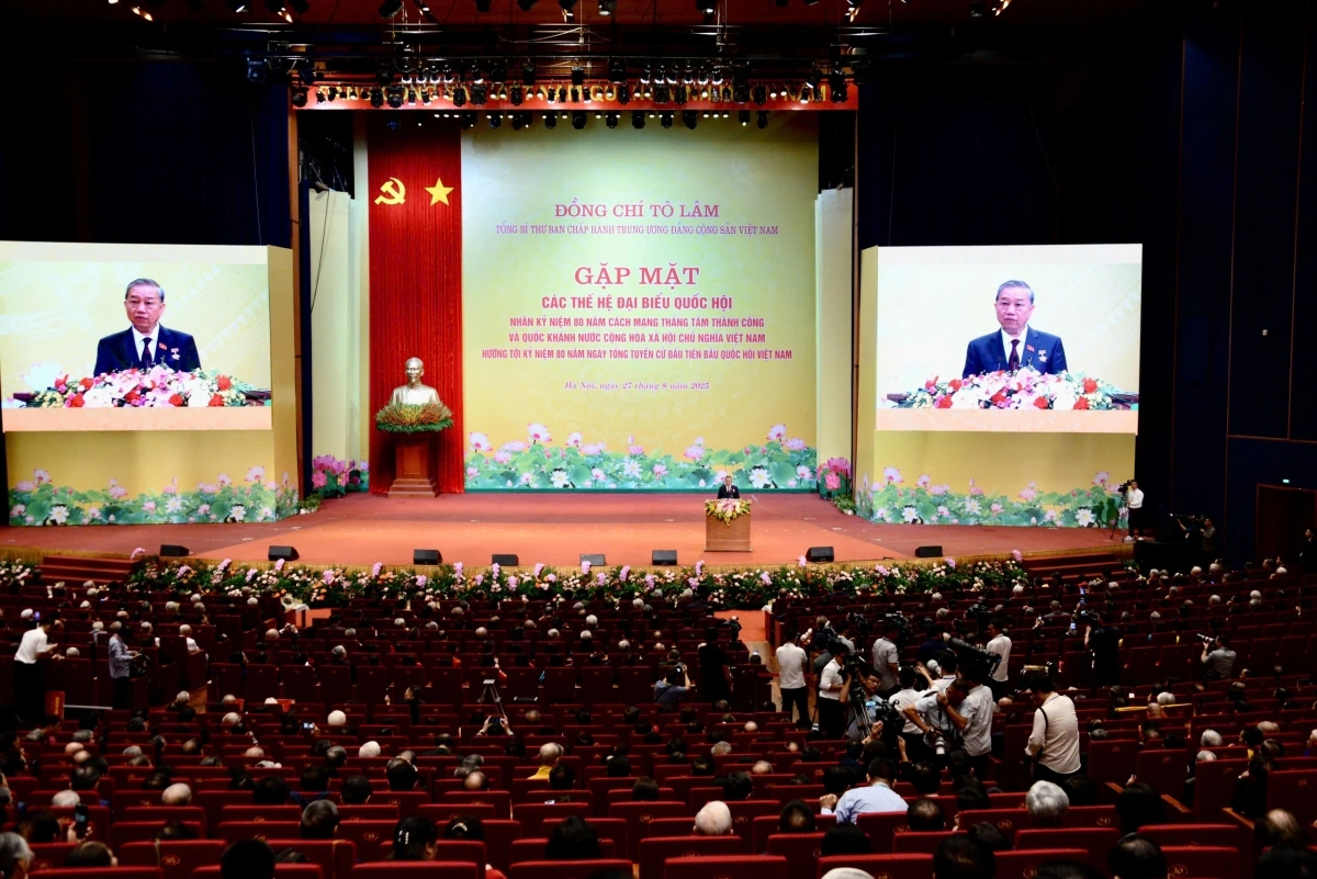 Toàn cảnh buổi gặp mặt.