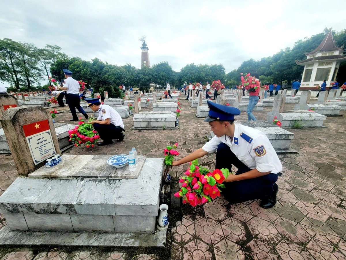 Tri ân các Liệt sĩ nhân kỷ niệm 78 năm Ngày Thương binh - Liệt sĩ (27/7)