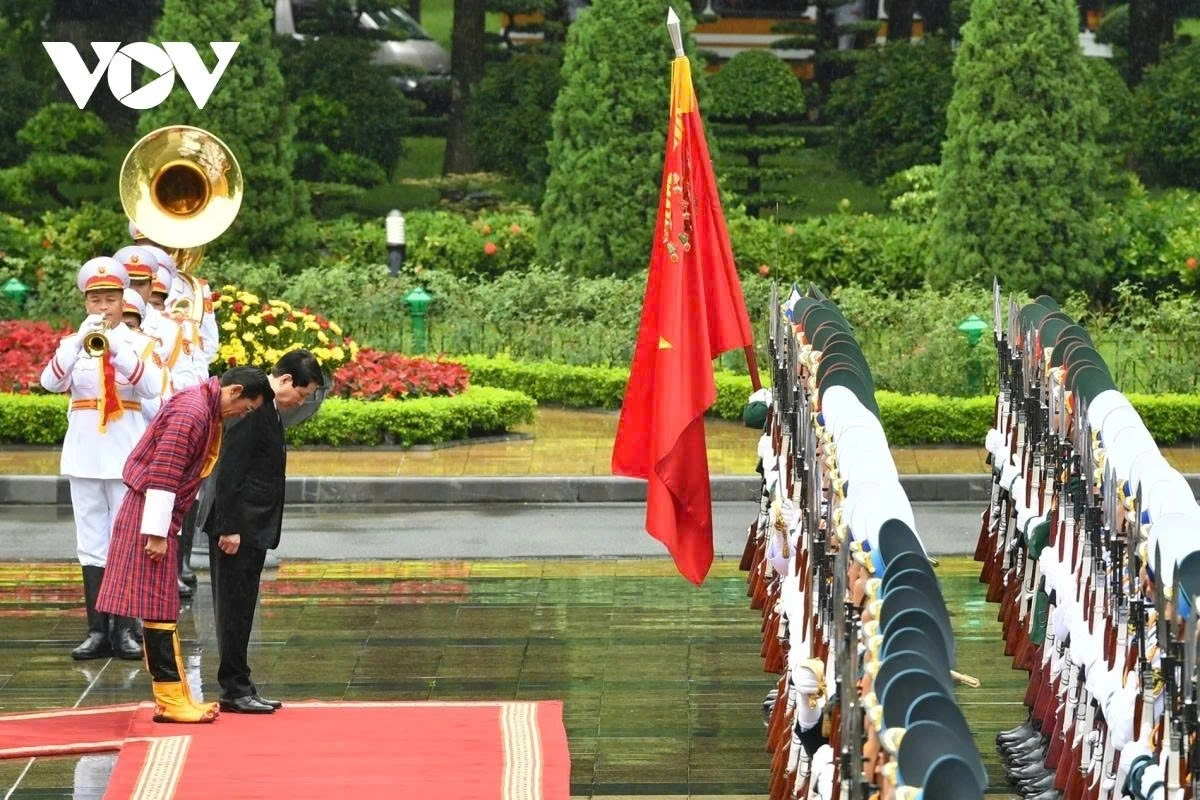 This is the highest-level visit ever paid by a Bhutanese leader to Vietnam, marking an important new stage in bilateral relations since the establishment of diplomatic ties in 2012.