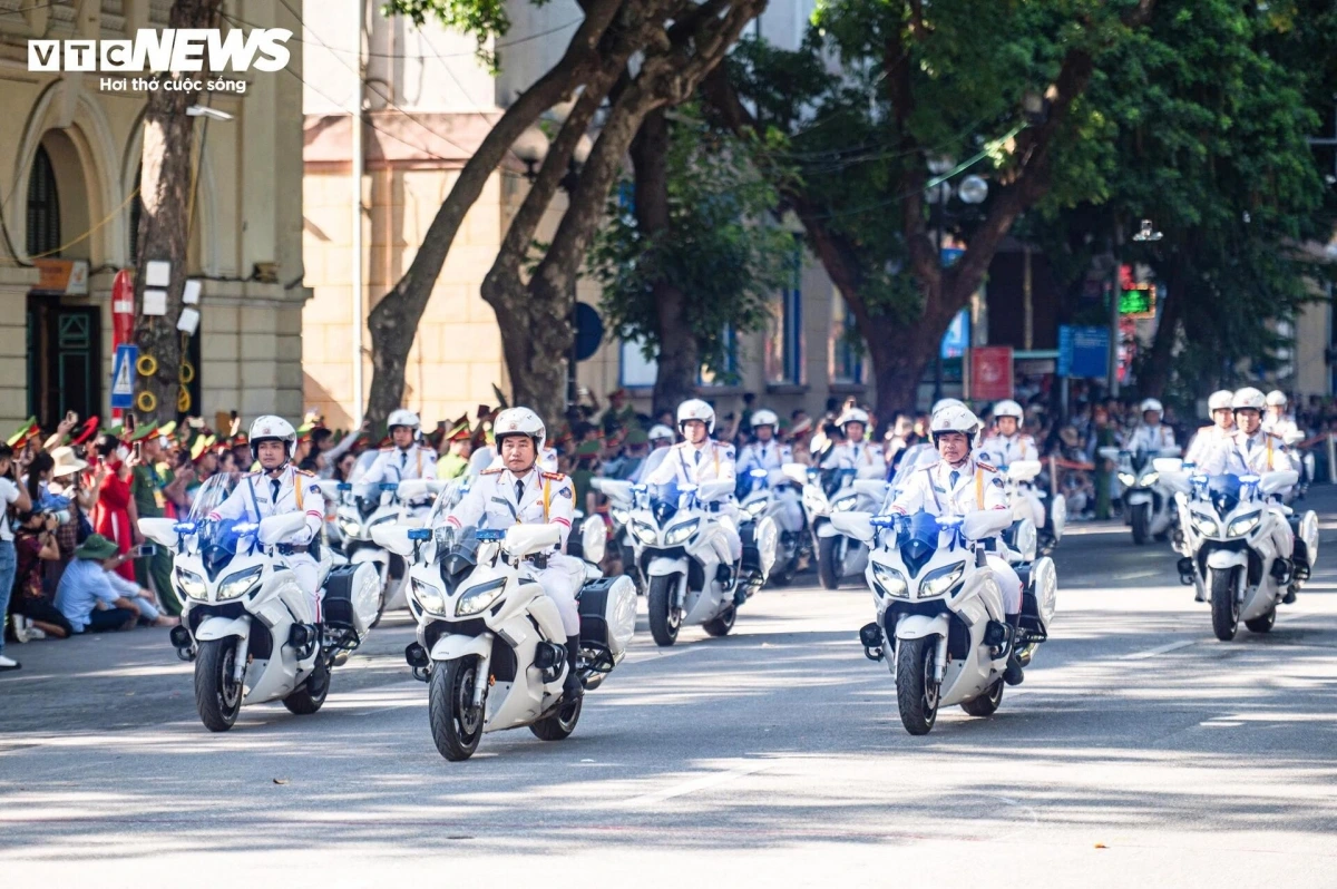 In addition to the performances put on by the music troupes, the event also features demonstrations of the Mobile Police Command’s cavalry unit and precision motorcade performances held by officers from the Guard Command and the Traffic Police Department.