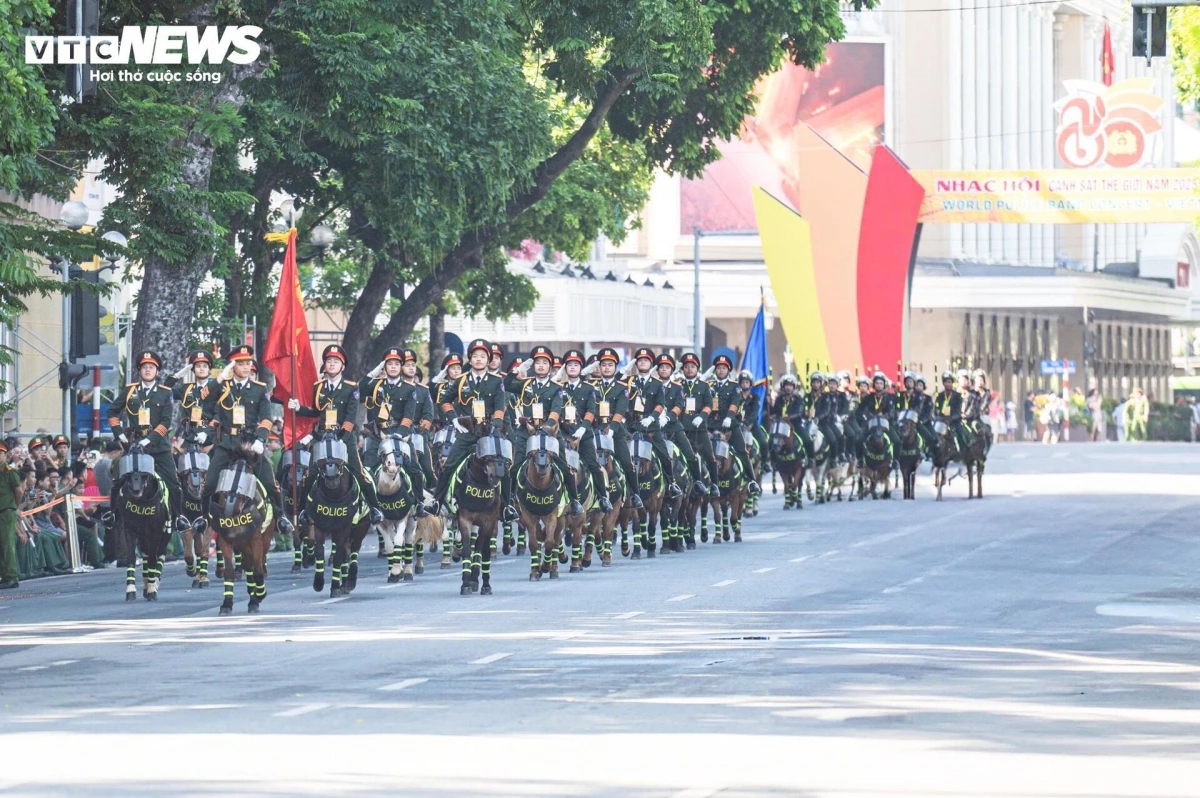 The cavalry unit attracts plenty of attention from the public.