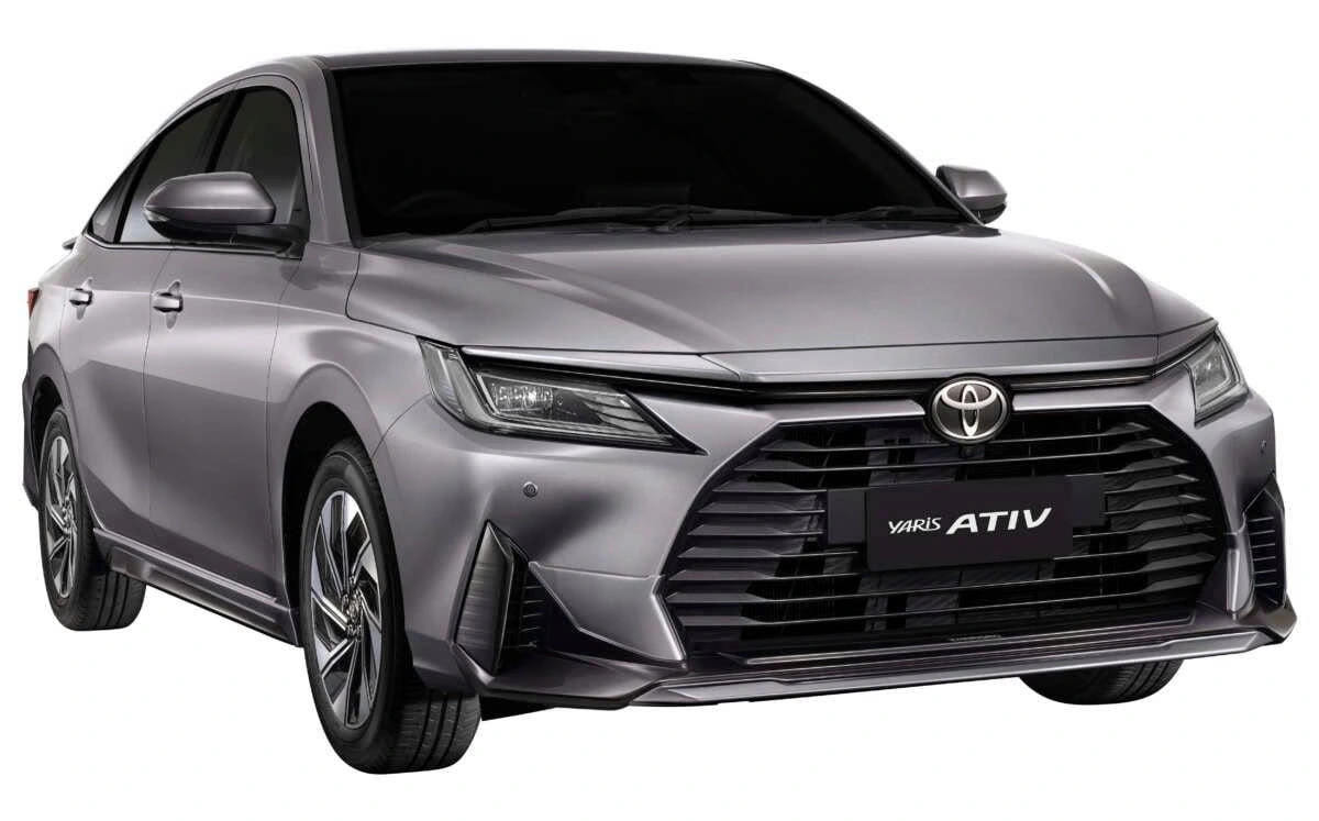 Toyota Yaris Ativ HEV Premium
