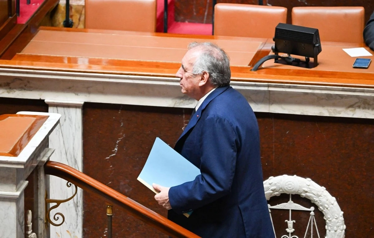 Kết quả bất lợi buộc Thủ tướng François Bayrou phải trình đơn từ chức vào sáng hôm nay (09/09) - theo đúng quy định của Điều 50 Hiến pháp. Ảnh: 20 Minutes