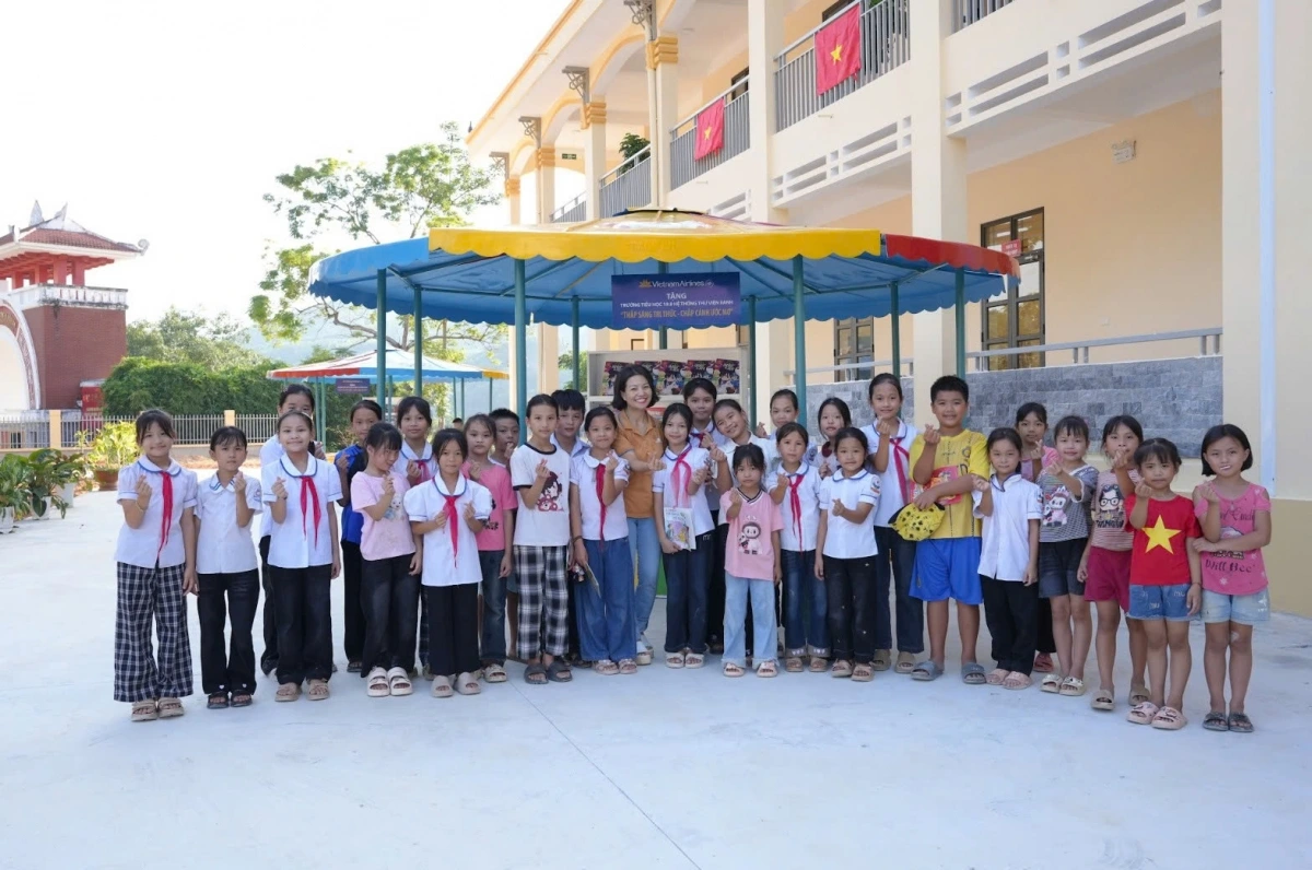  Một ngày khai giảng đặc biệt với học sinh Trường Tiểu học 19-8.