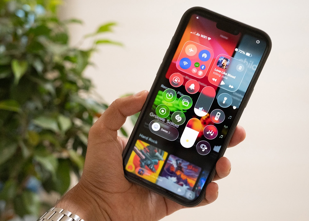 Người dùng iPhone 11 và SE 2 trở về sau đã có thể tải về iOS 26.
