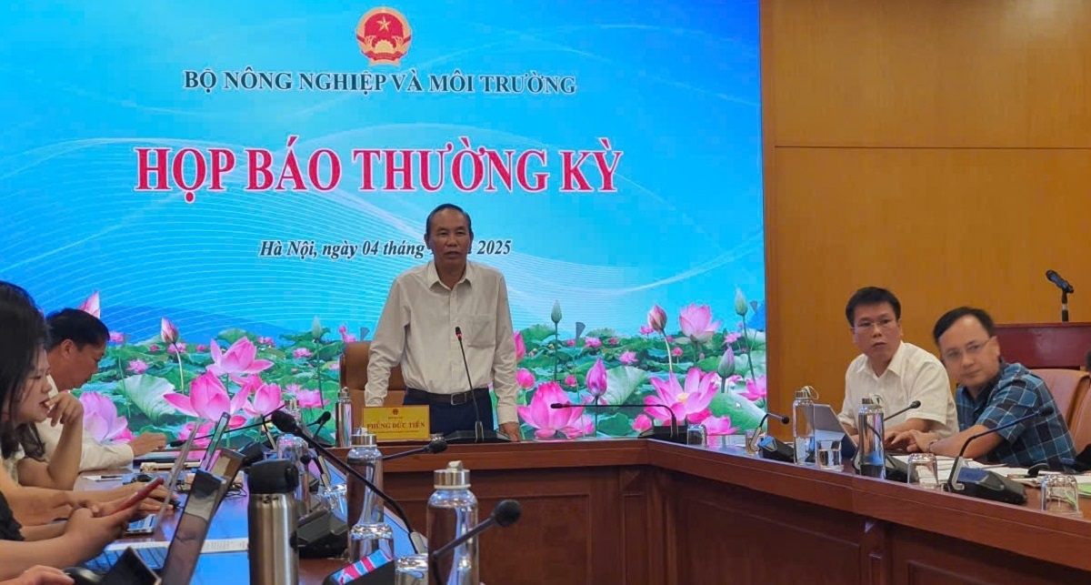 Thứ trưởng Bộ Nông nghiệp và Môi trường Phùng Đức Tiến. Ảnh: PV