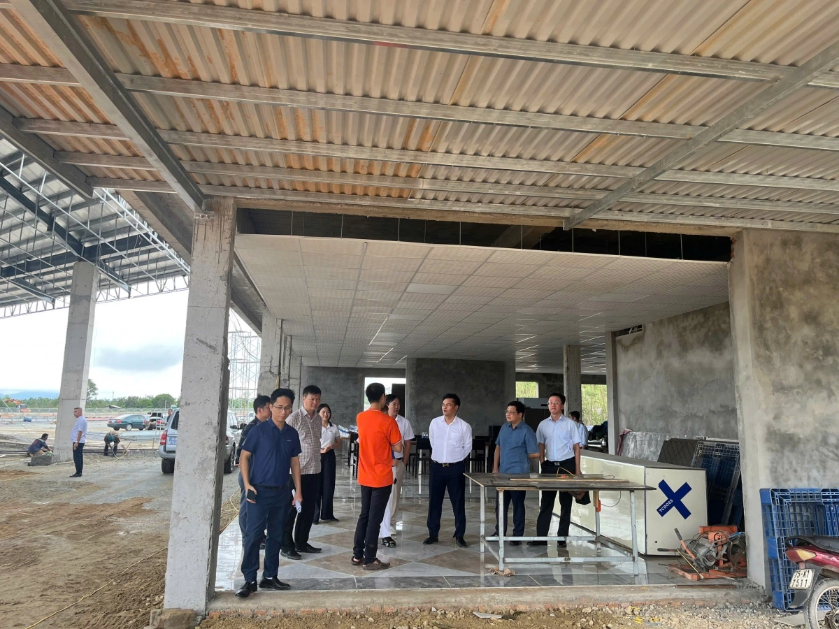 Cục Đường bộ yêu cầu, trước khi đưa vào vận hành, toàn bộ hạ tầng các trạm dừng nghỉ phải hoàn thiện, bảo đảm an toàn giao thông, vệ sinh môi trường. Ảnh: PV
