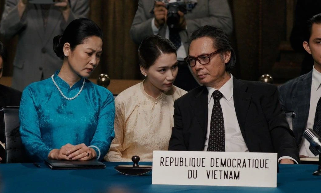 Đinh Thúy Hà trong phim Mưa đỏ. Ảnh: NSX