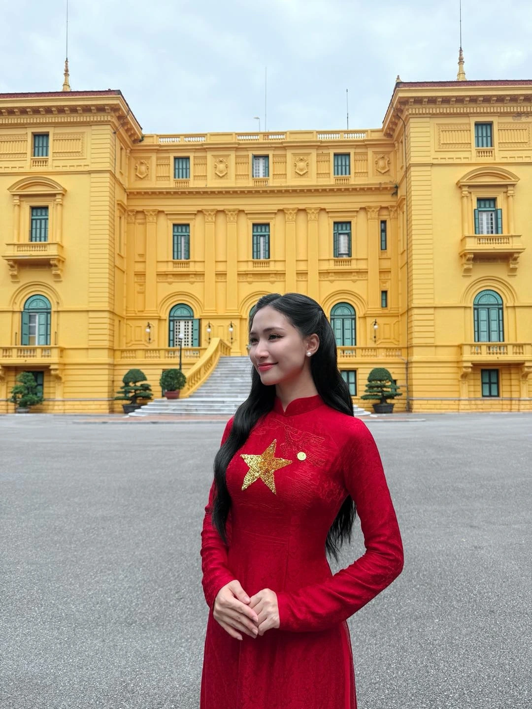 Hòa Minzy lo lắng cho bà con miền Trung