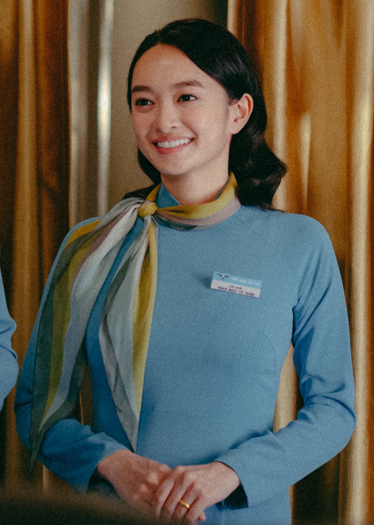 Kaity Nguyễn vào vai nữ tiếp viên hàng không Trinh trong "Tử chiến trên không" (Ảnh: FBNV)