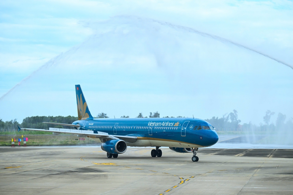 Vietnam Airlines và Singapore Airlines chính thức hợp tác liên danh nhằm tăng cường khả năng kết nối cho hành khách di chuyển giữa Việt Nam và Singapore.