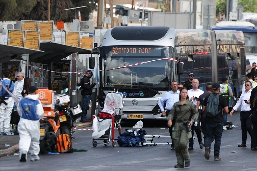 Tấn công khủng bố tại Jerusalem khiến hơn 20 người thương vong. Ảnh: Reuters