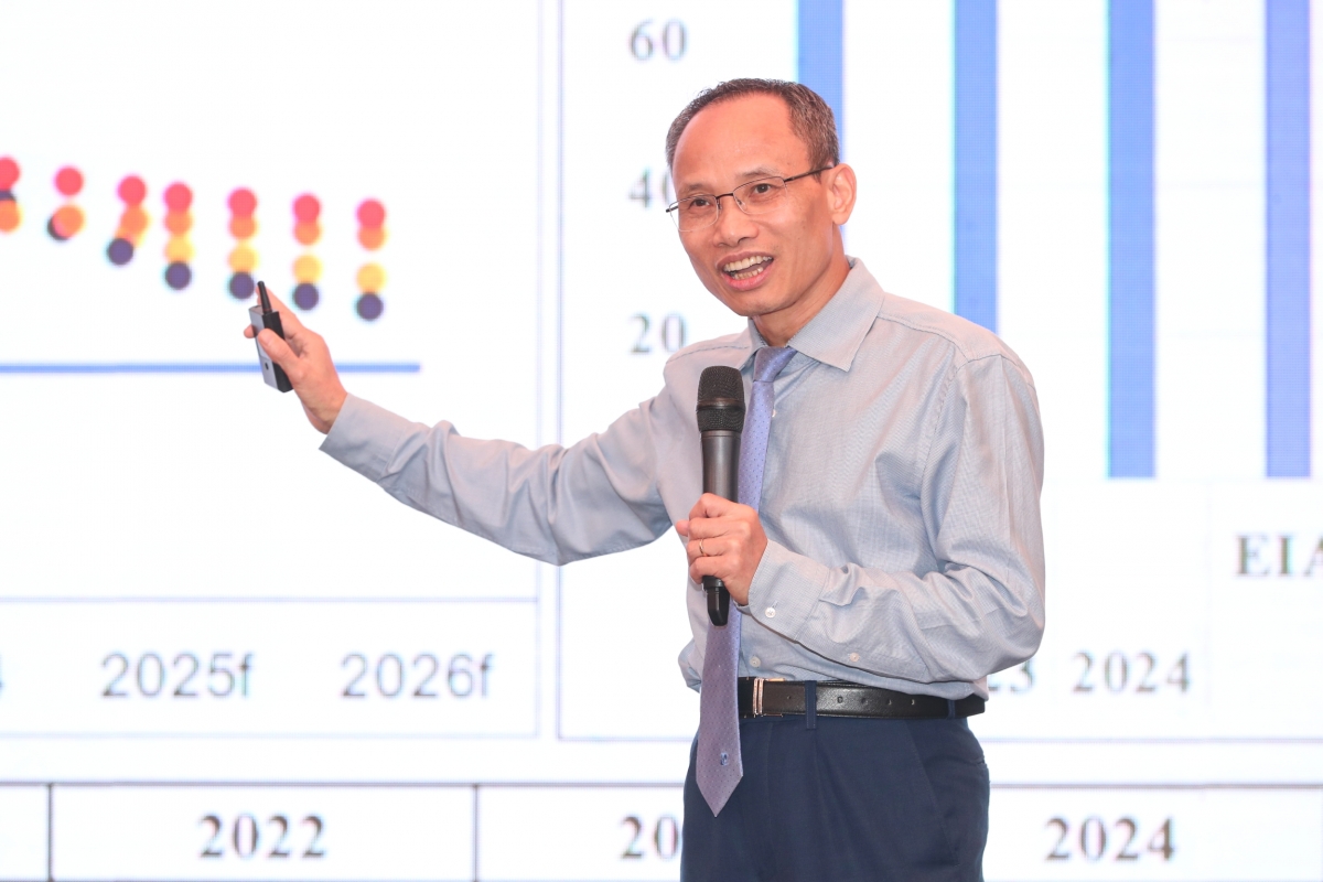 Chuyên gia kinh tế TS. Cấn Văn Lực