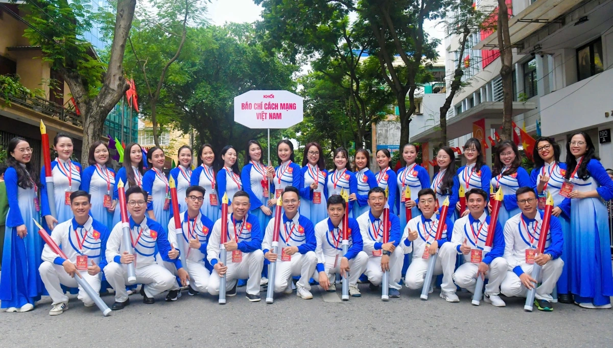 Đoàn tham gia diễu hành của Đài Truyền hình Việt Nam
