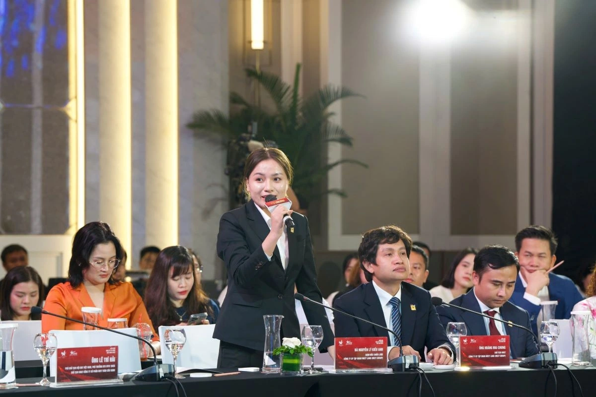 Bà Nguyễn Lý Kiều Anh - Giám đốc Chiến lược Meey Group kiến nghị cách quản lý khu vực đổi mới sáng tạo (Ảnh: Meey Group)