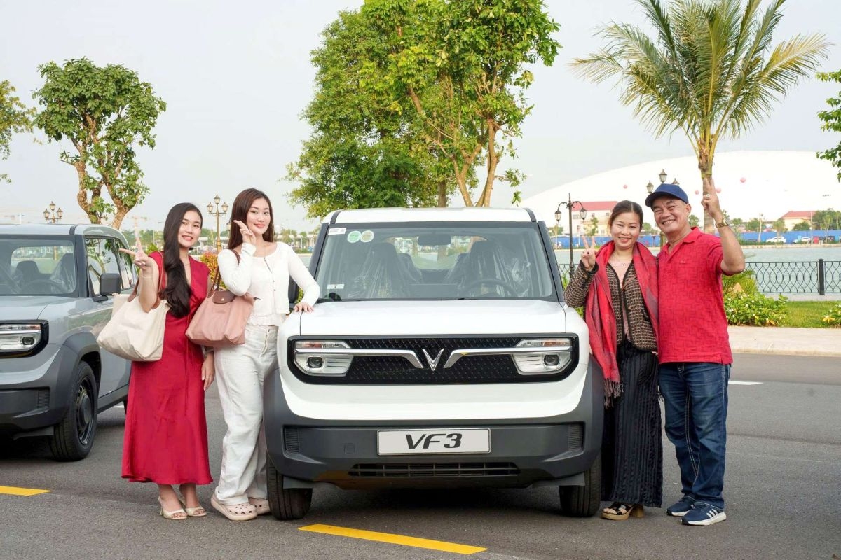 Kỳ Duyên (22 tuổi, TP.HCM) dự định tự mình lái xe VF 3 đưa gia đình đi du lịch