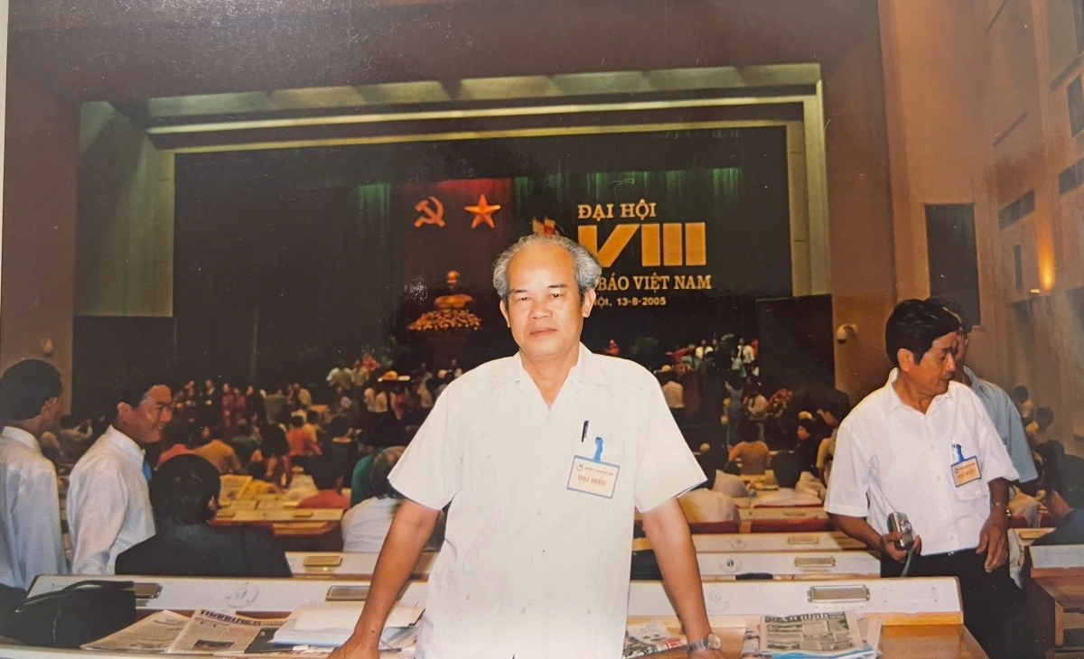 Nhà báo - BLV bóng đá Nguyễn Đình Khải
