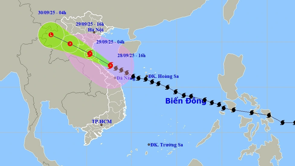 Vị trí và hướng đi của bão số 10 - Bualoi vào lúc 17h00 ngày 29/10