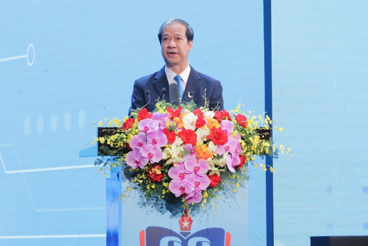 Bộ trưởng Nguyễn Kim Sơn phát biểu tại buổi lễ khai giảng đặc biệt kết nối cả nước