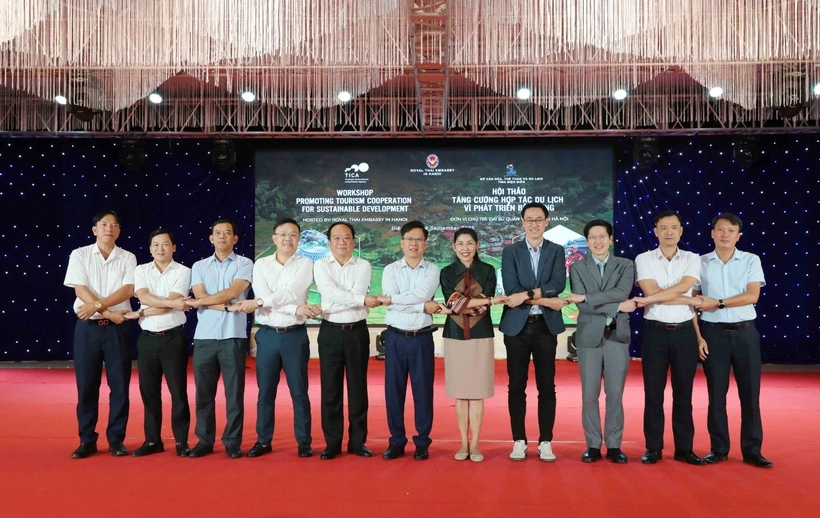 Delegates at the workshop on enhancing tourism and economic cooperation between Dien Bien province and Thai localities on September 29, 2025.
