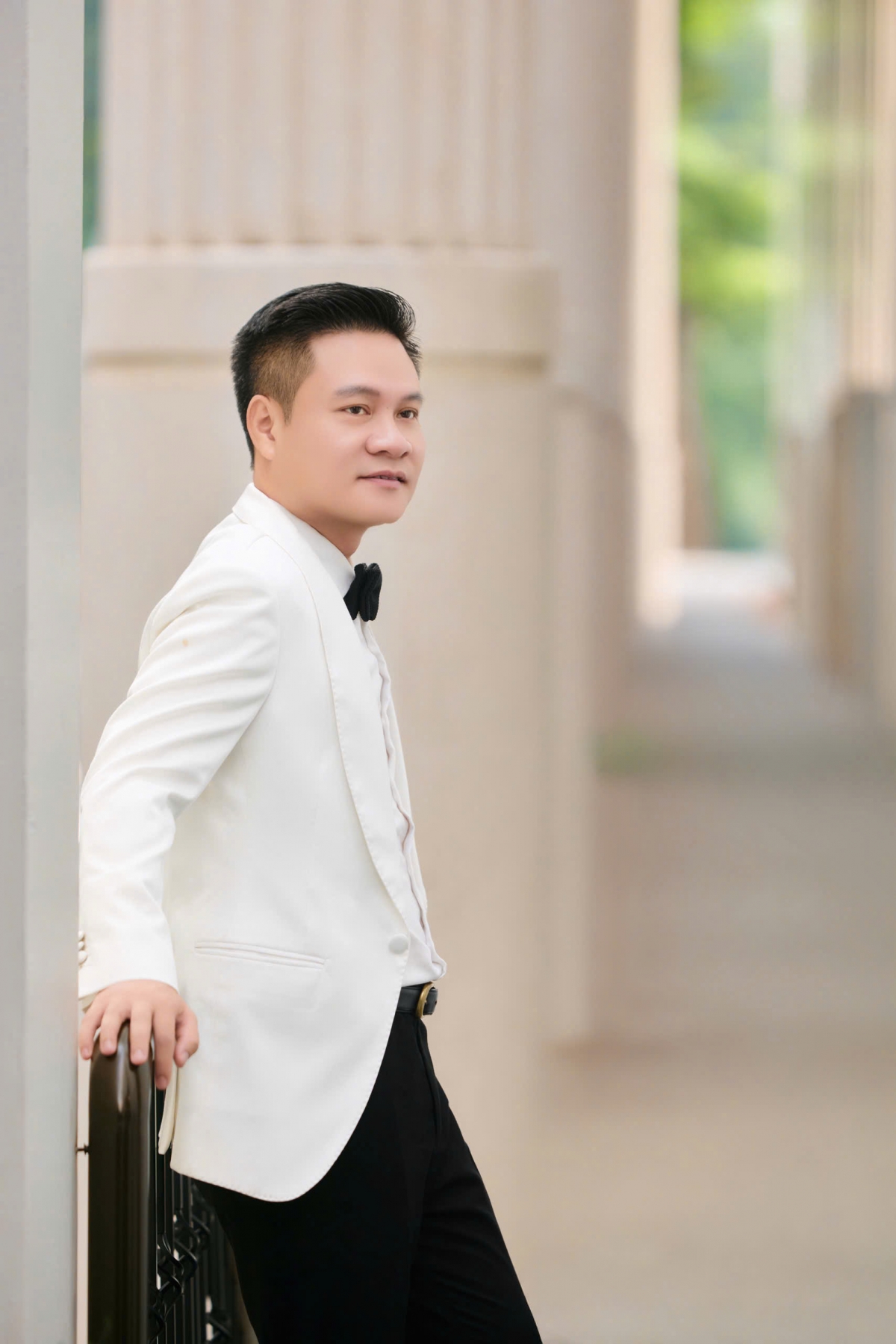 NSƯT Hoàng Tùng xúc động nhớ lại hình ảnh đêm diễn Mường Lát với những ánh đèn leo núi tiến dần về sân khấu vẫn là kỷ niệm đậm sâu nhất trong tim anh.