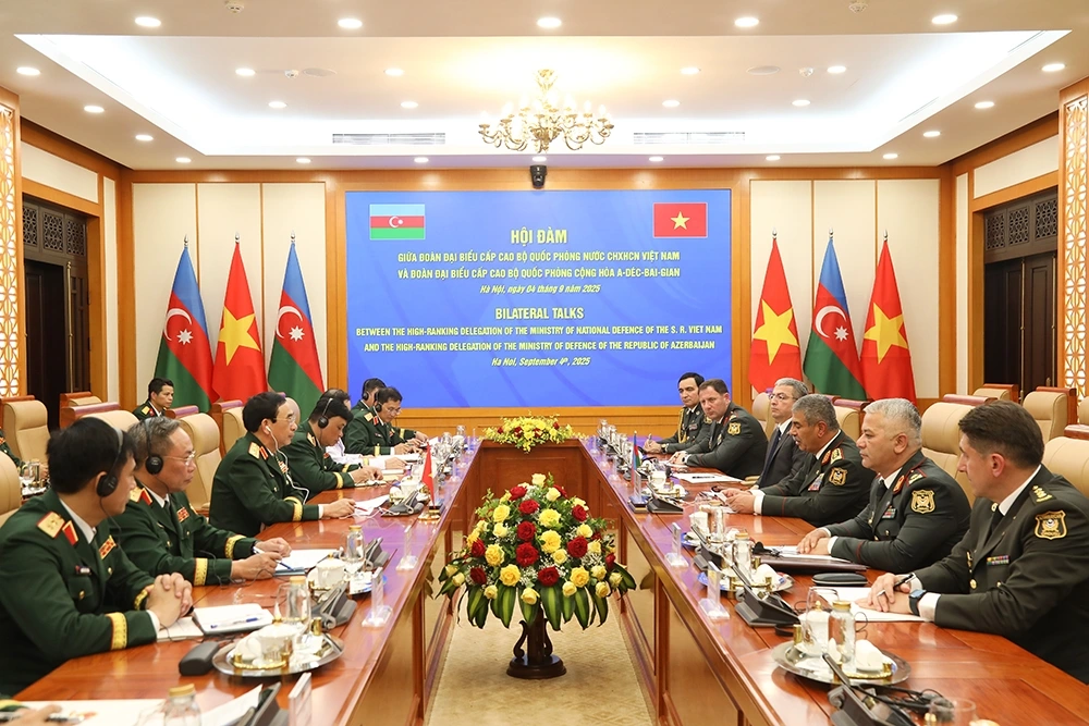 Hội đàm giữa hai đoàn