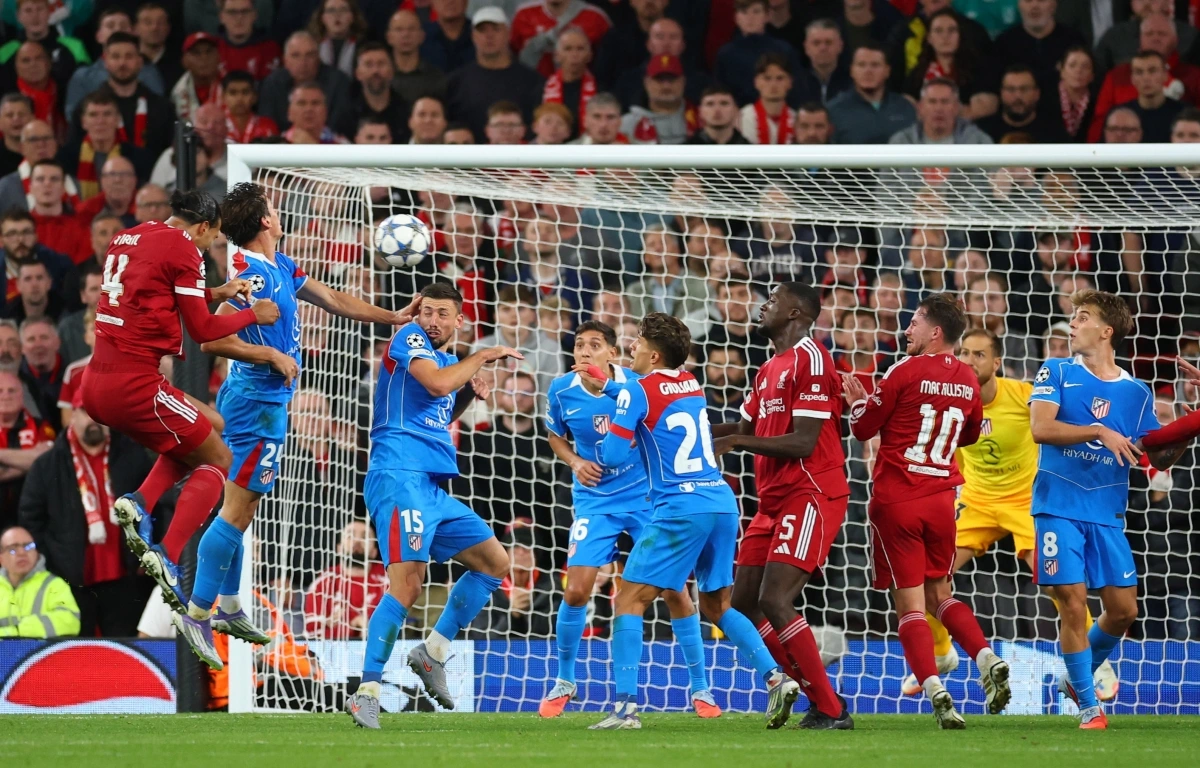 Liverpool thắng Atletico Madrid nhờ bàn thắng muộn của Virgil van Dijk (Ảnh: Reuters).