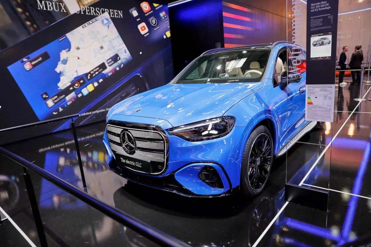 Một vài hình ảnh Mercedes GLC và Mercedes CLA Shooting Brake