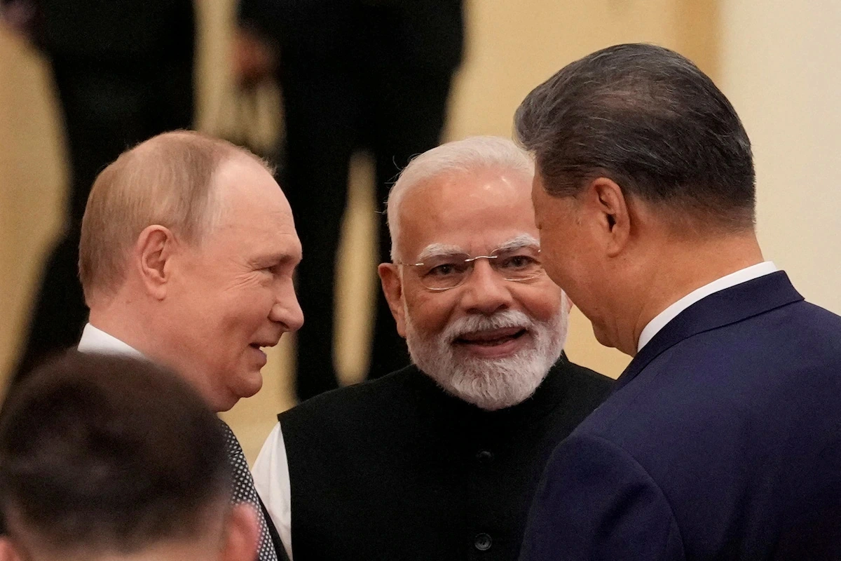 Từ trái sang: Tổng thống Nga Vladimir Putin, Thủ tướng Ấn Độ Narendra Modi và Chủ tịch Trung Quốc Tập Cận Bình tại Thiên Tân, Trung Quốc, ngày 1/9/2025. Ảnh: Pool/Reuters