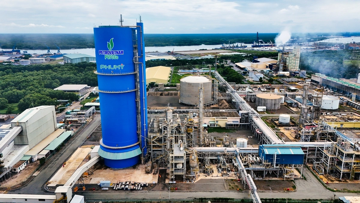 Nhà máy đạm Phú Mỹ là công trình khâu sau đầu tiên của Petrovietnam