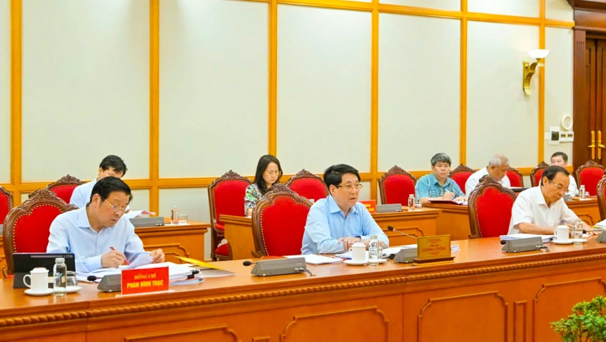 Tổ Công tác số 1 do Chủ tịch nước Lương Cường chủ trì.
