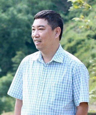 Nhà báo, soạn giả Mai Văn Lạng cho biết, hiện chương trình dân ca trên sóng Đài TNVN có đủ các loại hình nghệ thuật độc đáo của dân tộc.