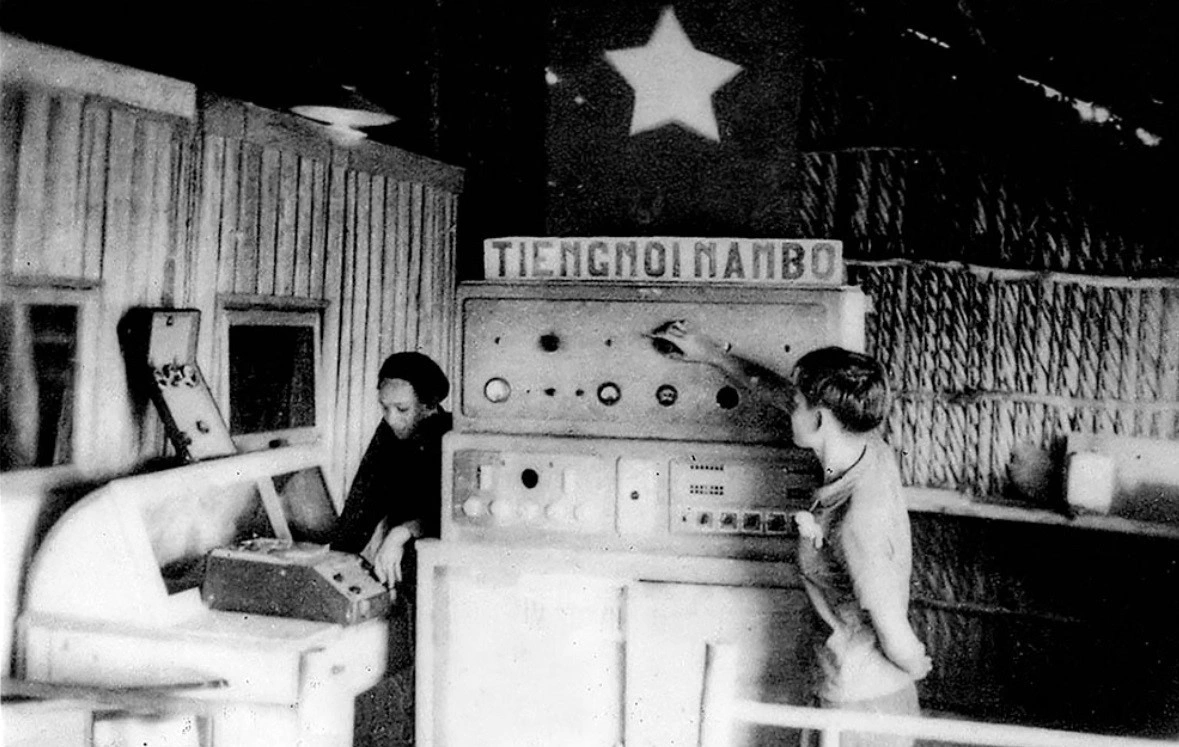 Đài Tiếng nói Nam bộ kháng chiến ra đời năm 1947 (ảnh tư liệu)