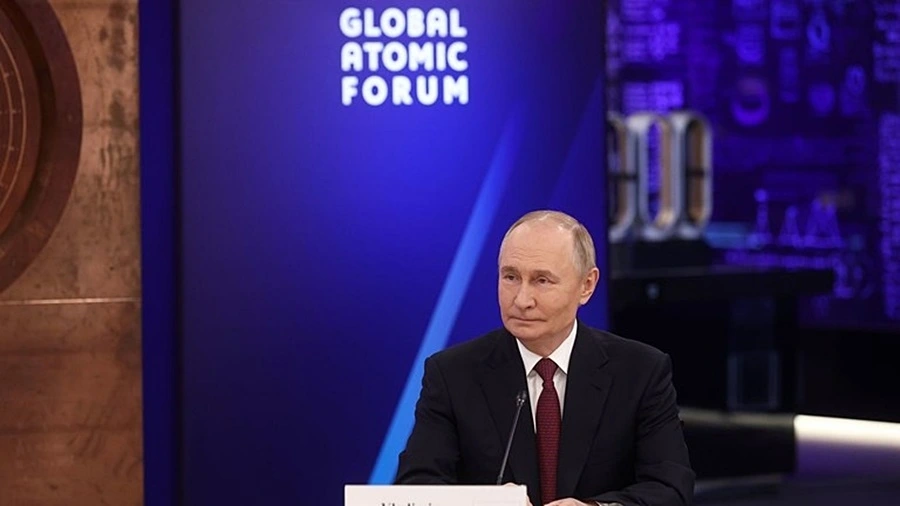 Tổng thống Nga Putin tại Diễn đàn Nguyên tử toàn cầu. Ảnh: RIA.