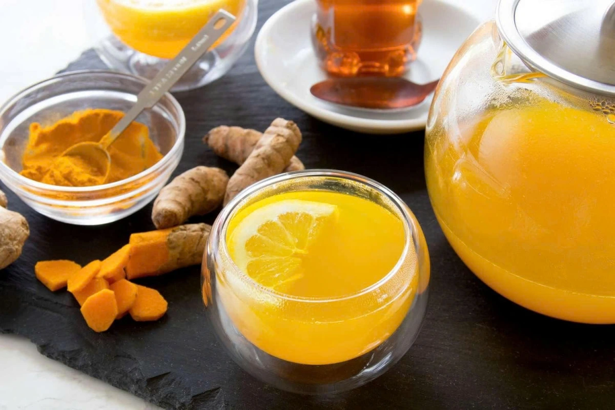 Trà nghệ là lựa chọn quen thuộc của nhiều người nhờ hương vị độc đáo và những lợi ích vượt trội cho sức khỏe