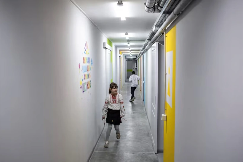 Trường học dưới lòng đất ở Kharkov. Ảnh: Reuters